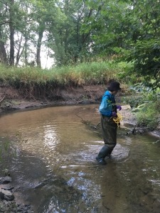 Hui Zhi gathers water samples