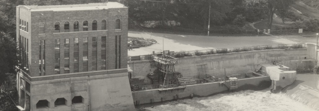 an old ariel shot of SHL from over the river