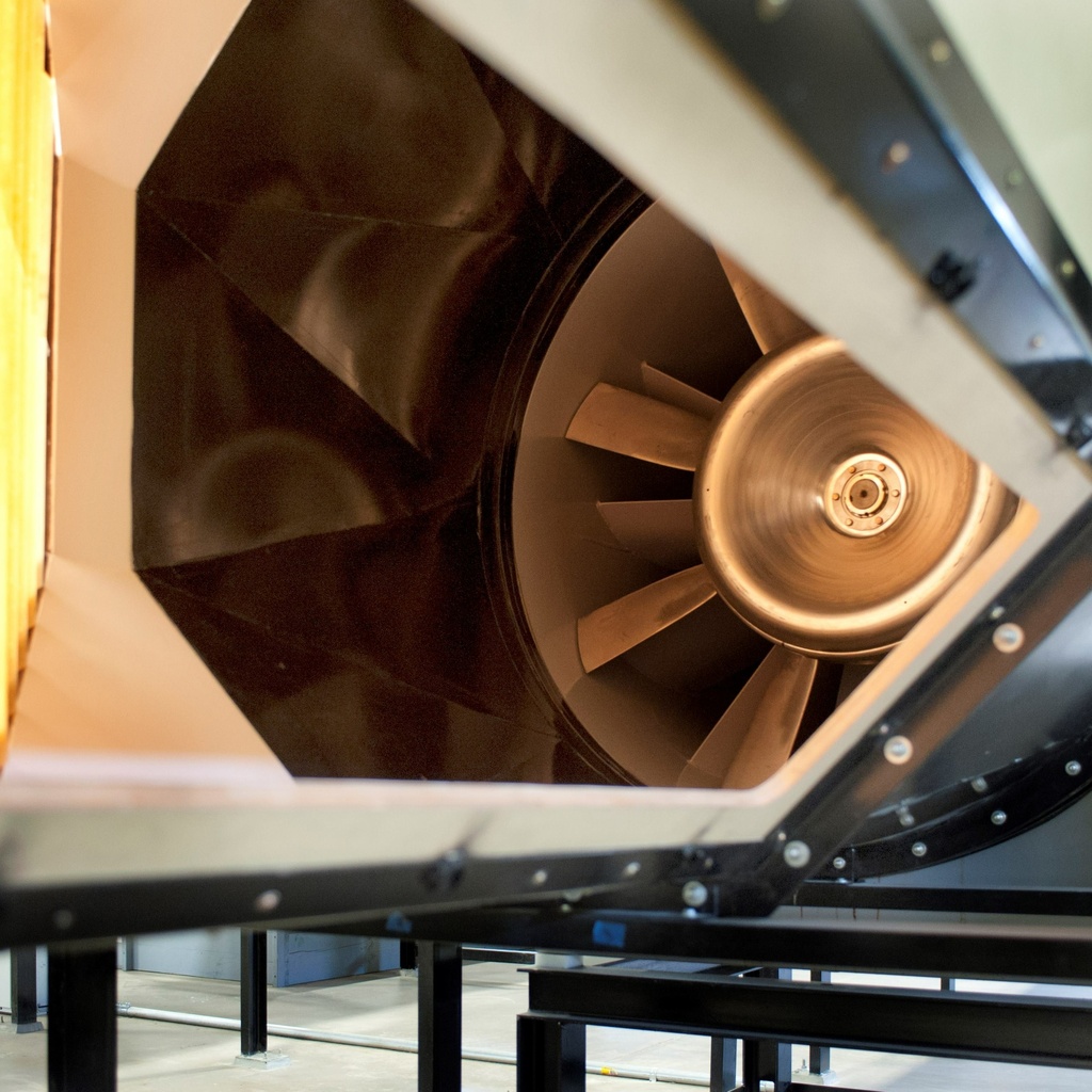 Wind tunnel