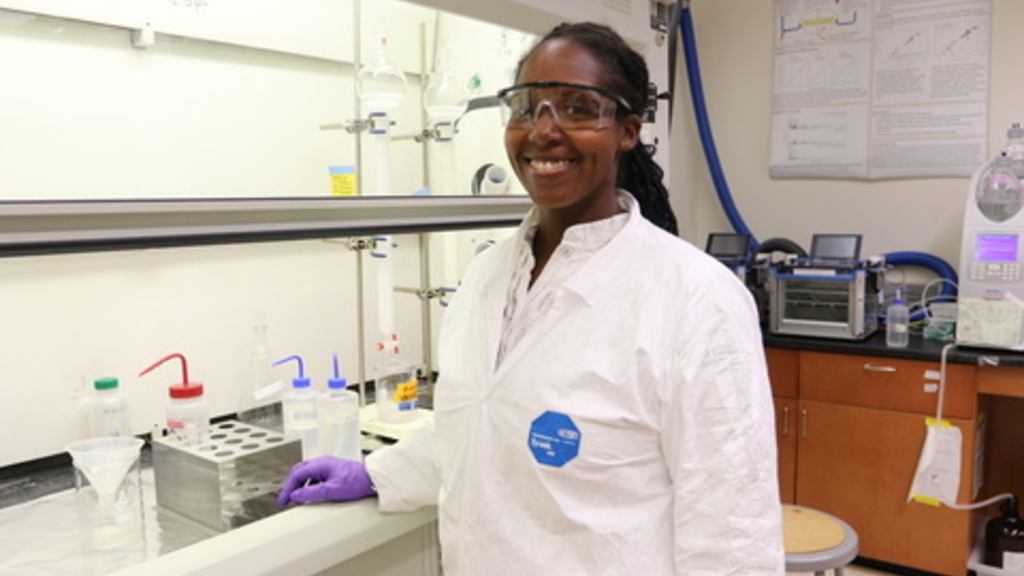 Alexis Slade in Lab
