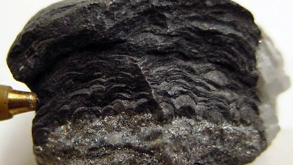 Arsenic in rock form